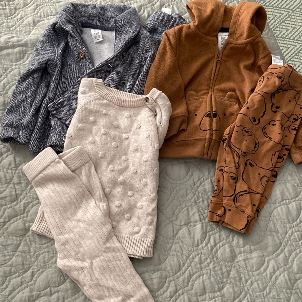 Lot 3 winter outfits 12 months